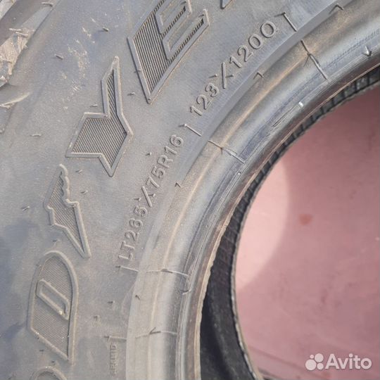 Goodyear Wrangler MT/R Kevlar 265/75 R16