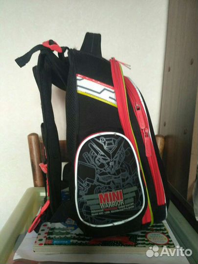 Рюкзак школьный