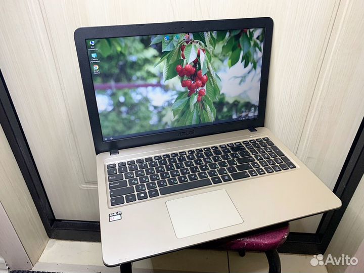 Ноутбук Asus 15.6 Gold + Сумка