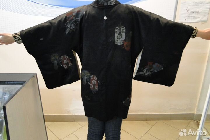 Шелковое японское кимоно ручной работы