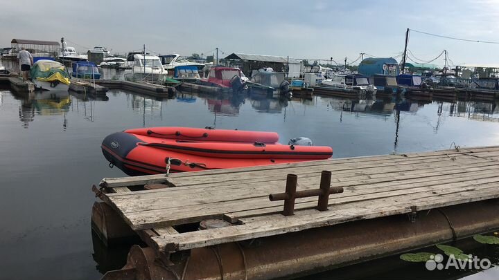 Надувная лодка с мотором Reef Triton 360