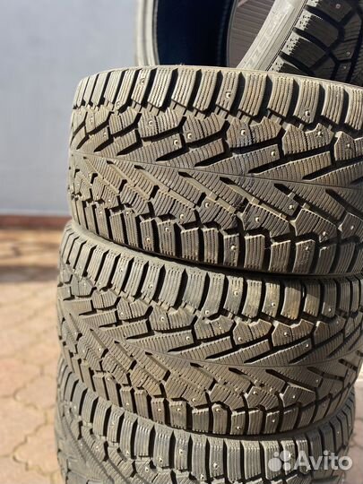 Pirelli Ice Zero 285/40 R21 111H