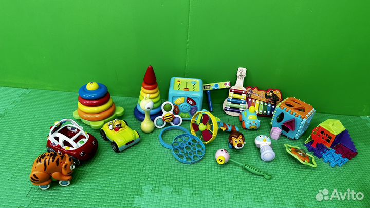 Игрушки развирающие для малышей