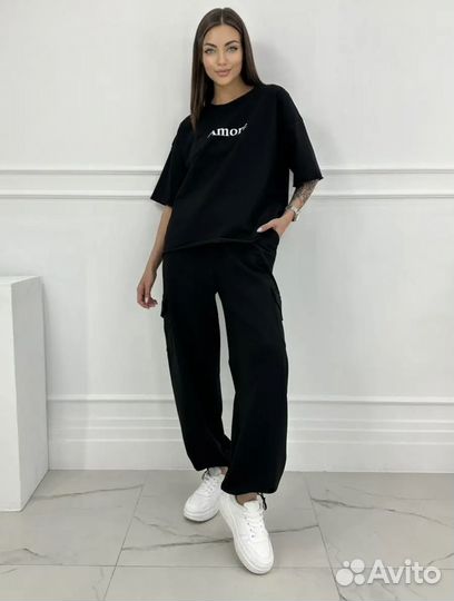 Женский костюм спортивный новый