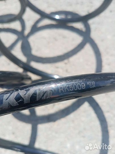 Пружины подвески KYB: задняя правая, задняя левая