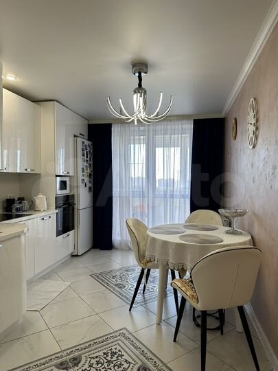 2-к. квартира, 73 м², 14/14 эт.