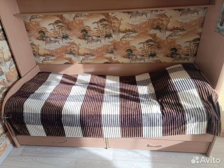 Мебельный гарнитур в детскую