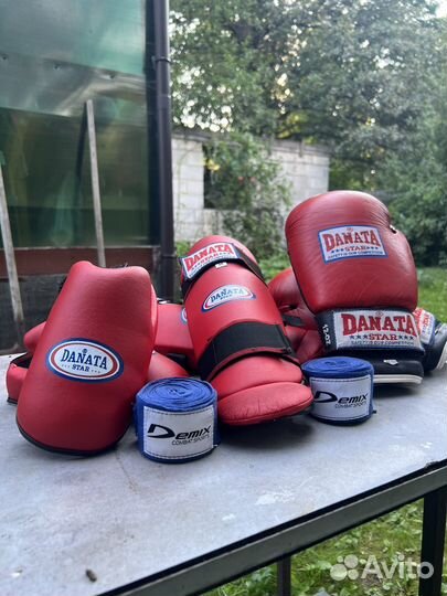 Боксерские перчатки 12 oz