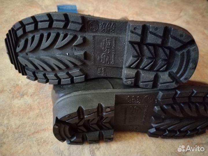 Продаю сапоги резиновые