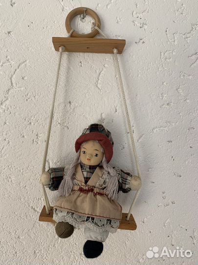 Кукла фарфоровая на качелях германия тати бремен