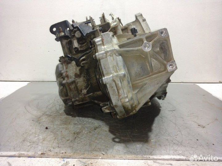 МКПП (механическая коробка переключения передач) M