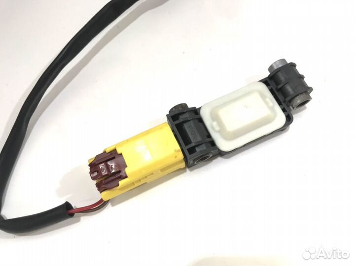 Датчик удара Audi A4 B7