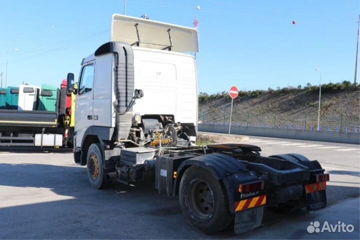 В разборке грузовик Volvo,FH 1999-2001