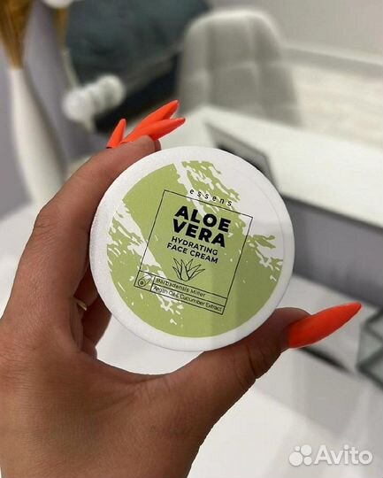 Увлажняющий крем для лица Essens aloe vera