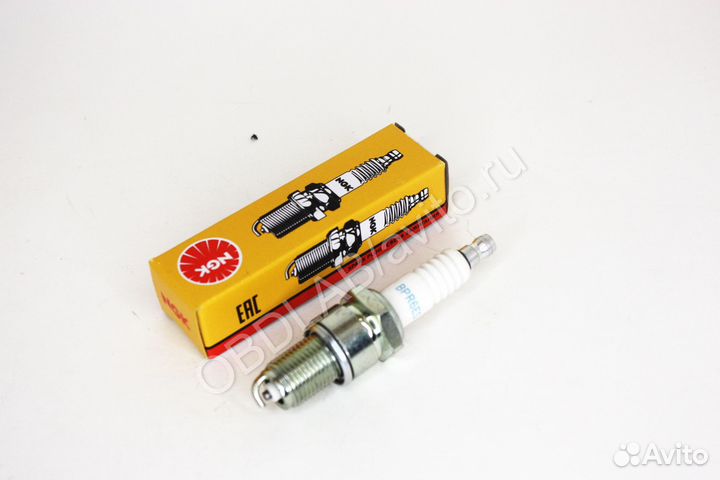Свеча зажигания BPR6ES. NGK. 7822