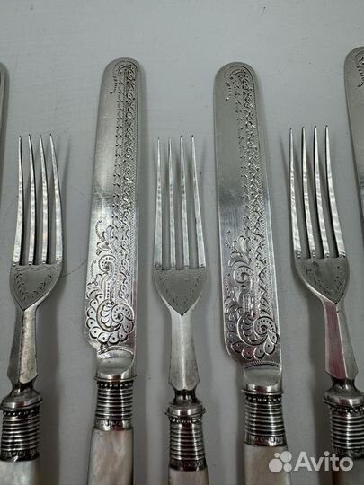 Столовые приборы перламутр