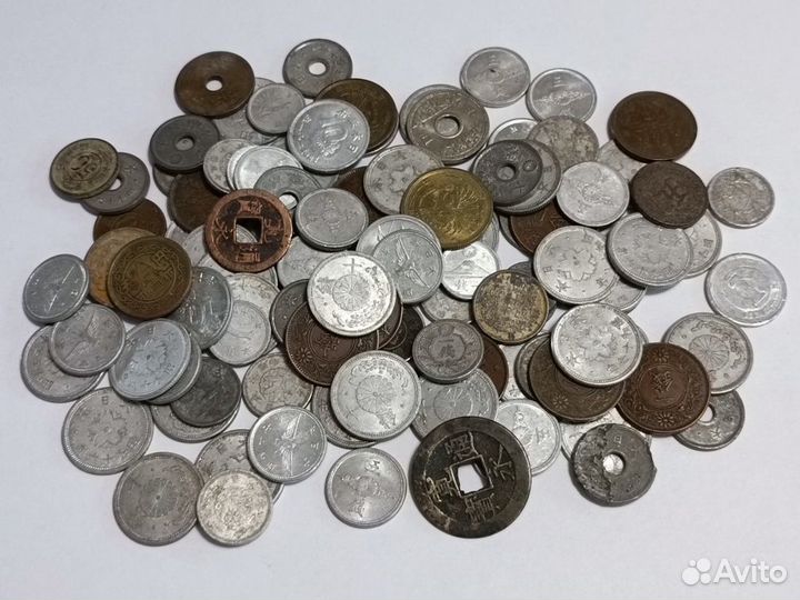 100 монет набор 1. Япония