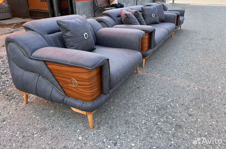 Тройка Гуччи