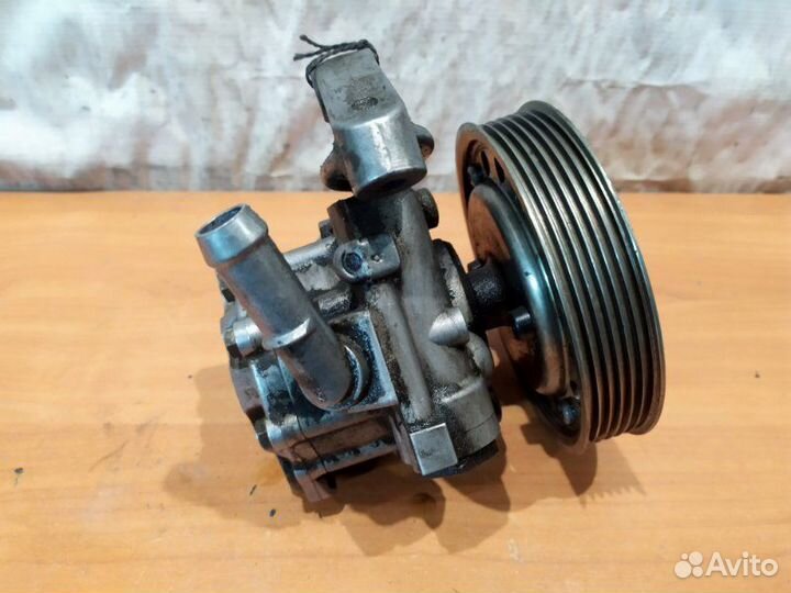 Насос гидроусилителя Land Rover Freelander L359