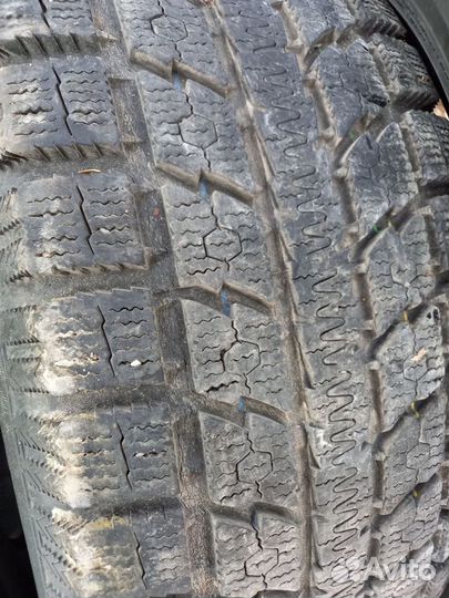 Toyo Observe GSi-5 265/70 R16