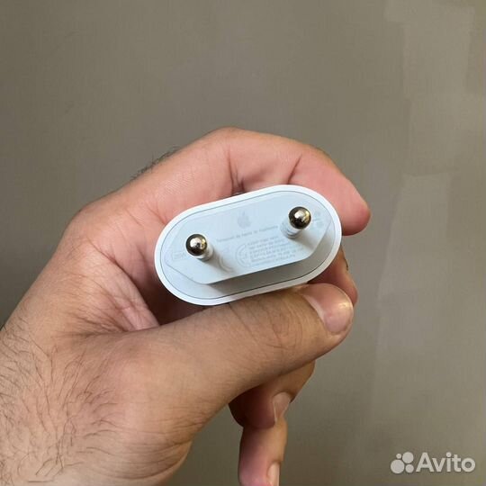 Блок питания Apple 20W