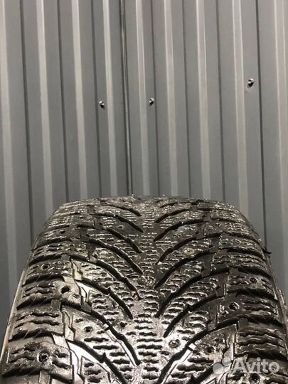Nokian Tyres Hakkapeliitta 9 235/45 R18 98T