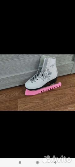 Коньки фигурные