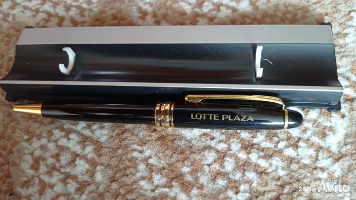 Ручка шариковая подарочная