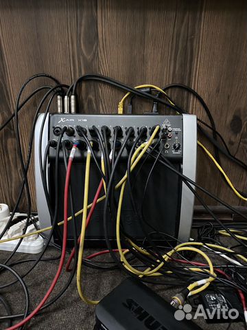 Микшерный пульт behringer X18