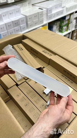 Умный светильник с голосовым управлением