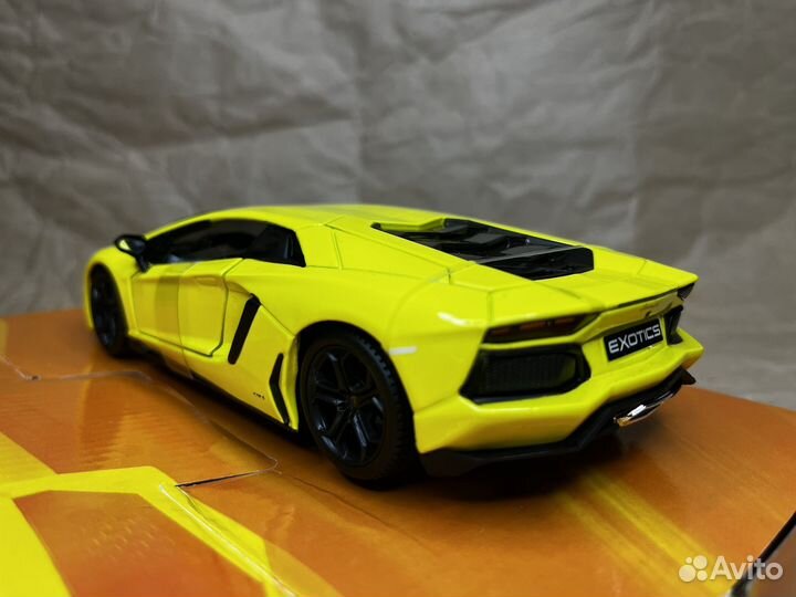 Lamborghini Avenrador LP 700-4 1/24 Maisto Design