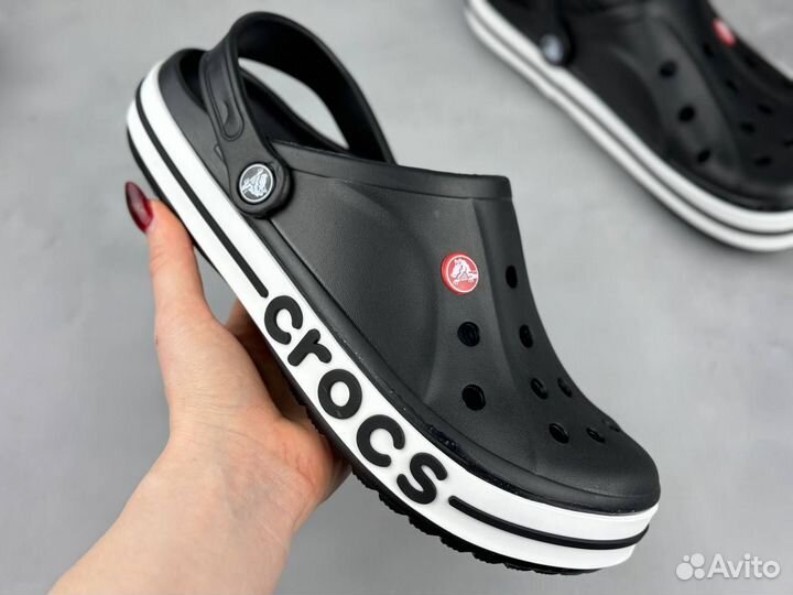 Шлепки Crocs мужские черные