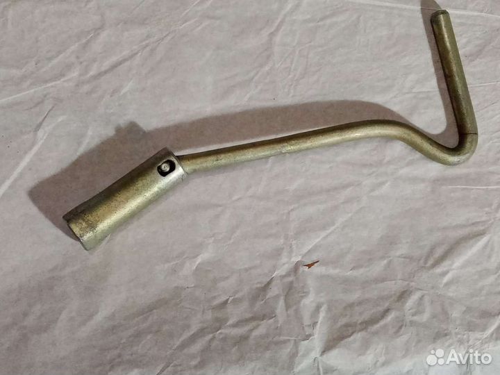 Свечной ключ на 21мм