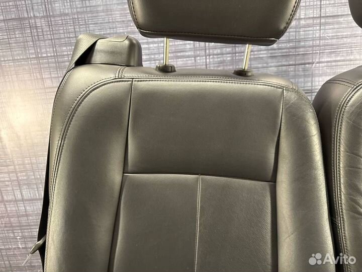 Комплект сидений Chevrolet Trailblazer GMT360 LL8