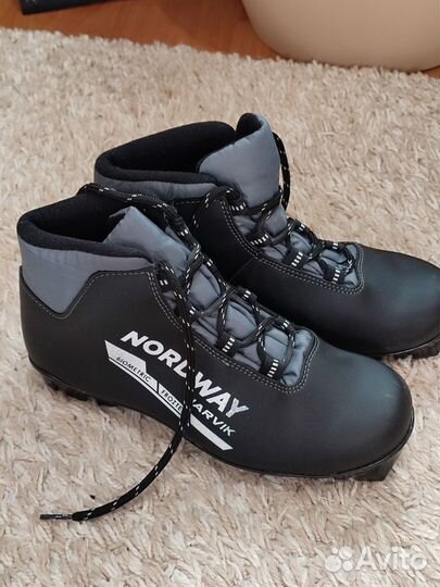 Лыжные ботинки 39