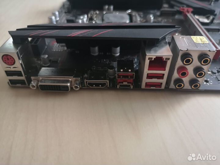 I7-8700K, MSI Z390, Corsair 32GB 3333