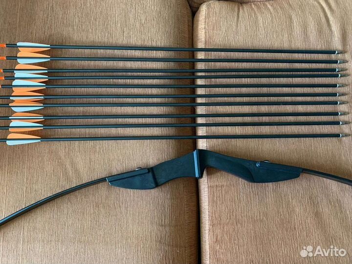 Классический лук и стрелы