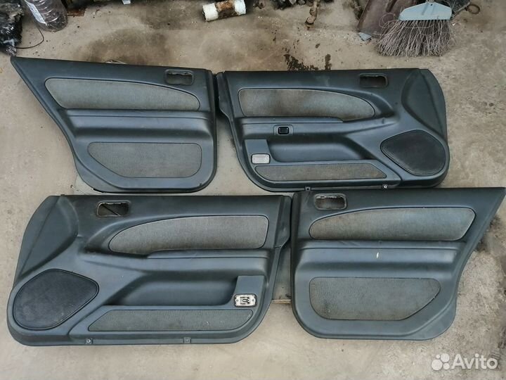 Обшивки дверей (карты) для Nissan Maxima (A32)