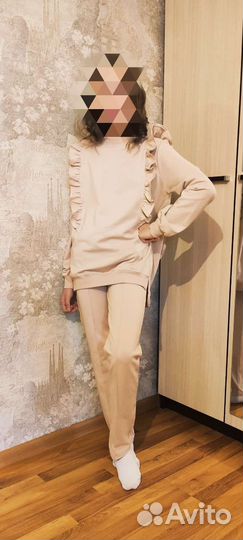 Костюм для девочки 152р