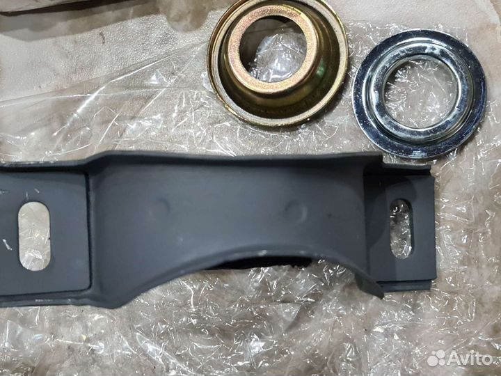 Подвесной подшипник Новый Mercedes W639