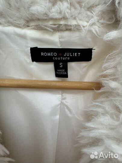 Искусственная шуба короткая белая