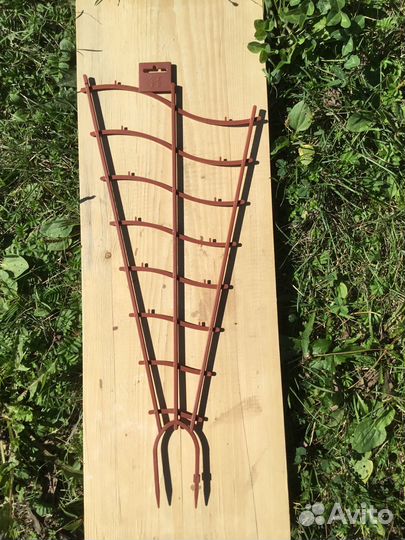 Опора / держатель / подпорка для цветов