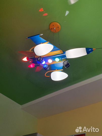 Продам детскую люстру