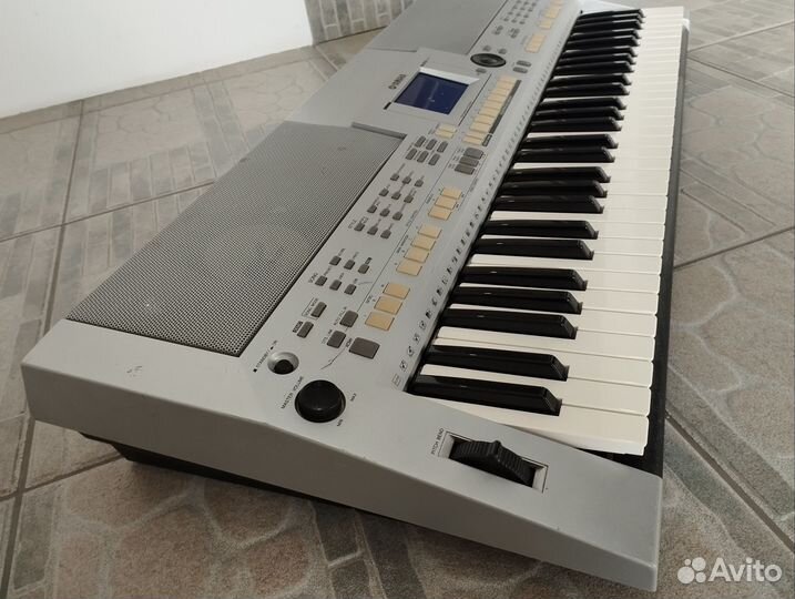 Синтезатор Yamaha PSR s500