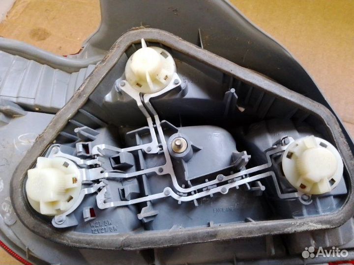 Фара задняя задняя правая Toyota Yaris