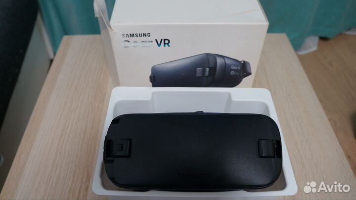 Samsung Gear VR (без пульта)