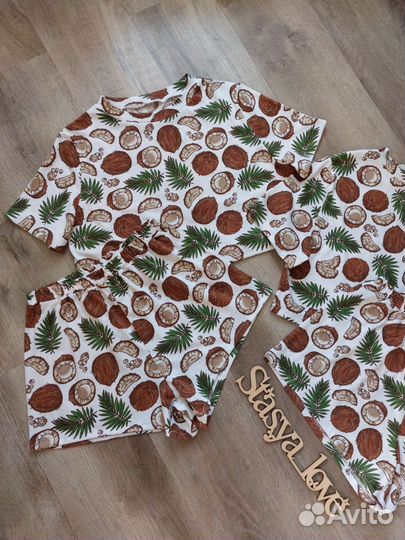 Шорты, пижамы и костюмы