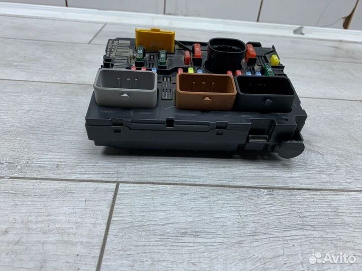 Блок предохранителей Peugeot 307 универсал 9HX