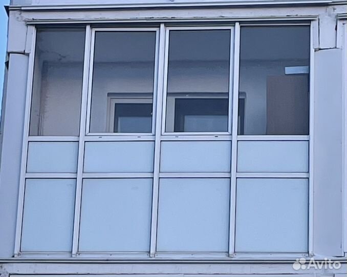 Продам балконный блок без двери и окно лоджии