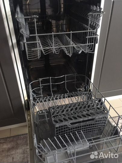 Посудомоечная машина Electrolux 45